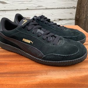 Mens Astro Cup classic suede shoes. Size 10.5